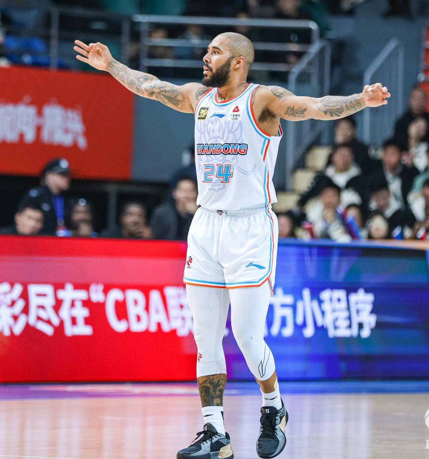 山西队突破困境，全力冲刺为赛事创造惊喜的简单介绍