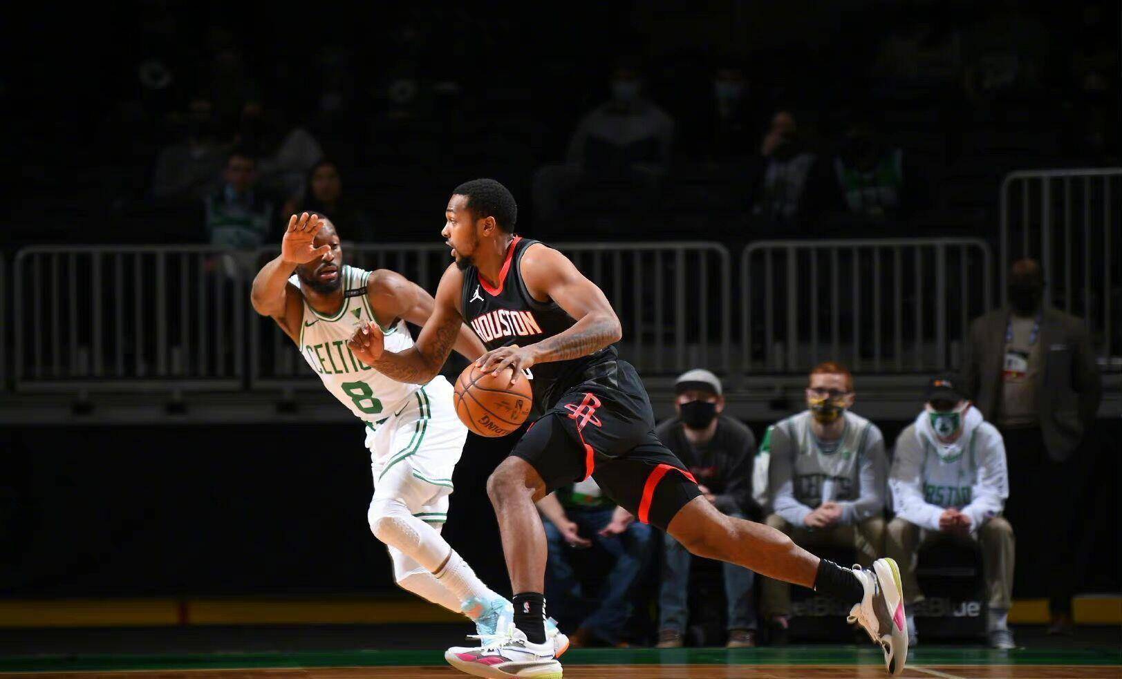 北京队失利深圳，东部第二岌岌可危