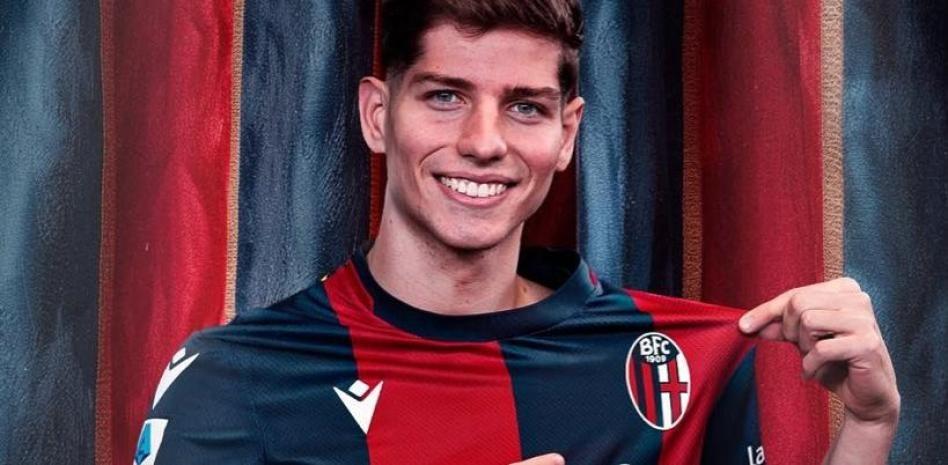 包含桑普多利亚前锋连续两场进球，表现出色的词条