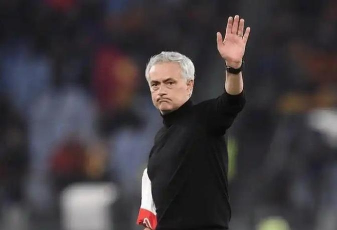 阿森纳球迷发起声讨行动，要求换帅重建的简单介绍