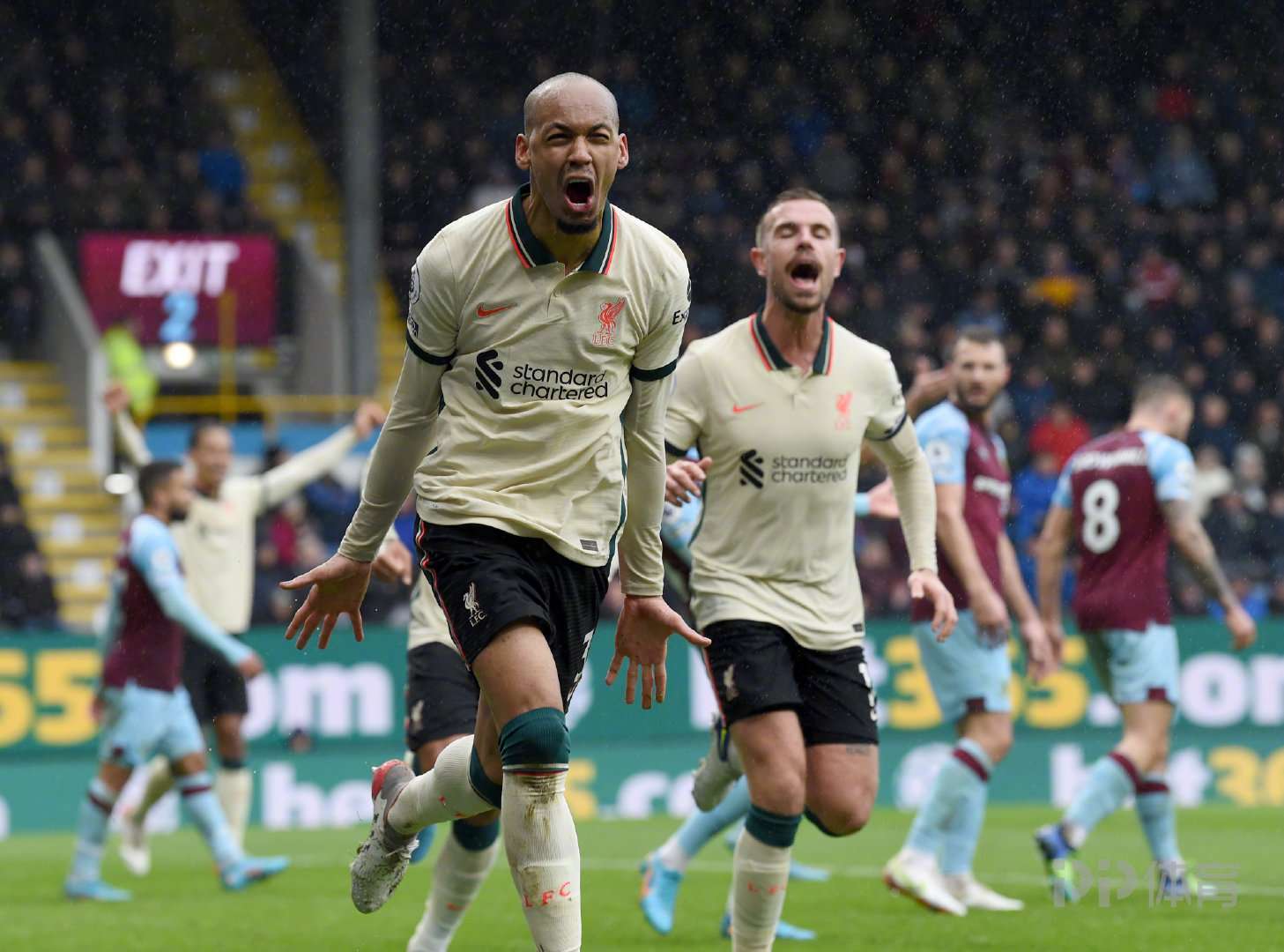 伯恩利继续失利，纽卡斯尔联客场大胜朴茨茅斯的简单介绍