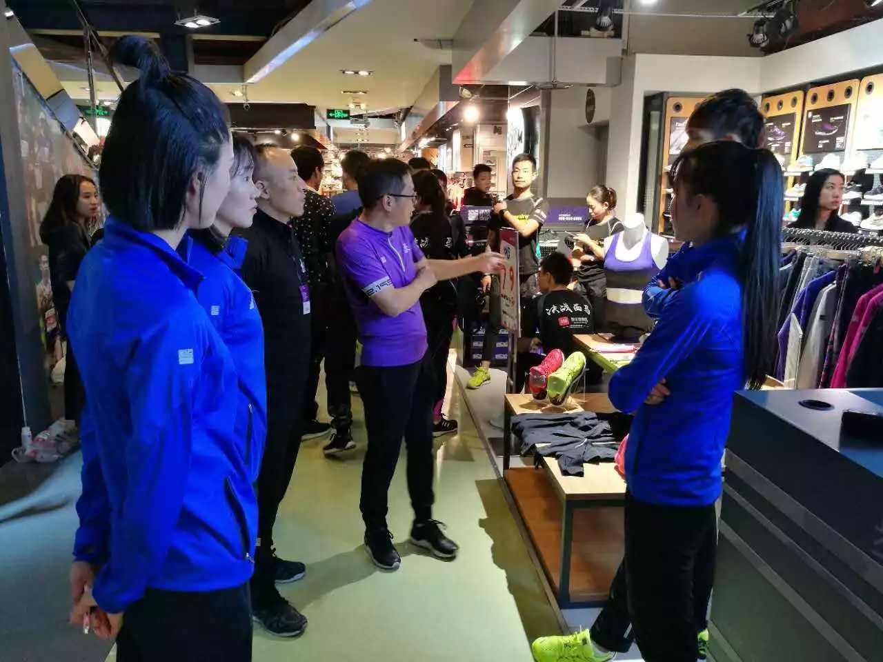 陕西队在比赛中展现了强大的团队合作