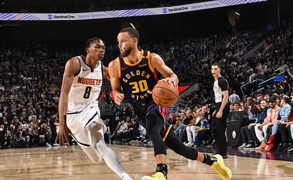 勇士主场大胜掘金,库里一鸣惊人的简单介绍 勇士主场大胜掘金,库里一鸣惊人的简单介绍