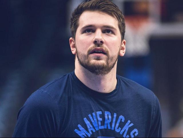 关于猎鹰主场迎战独行侠，特雷-杨会火爆吗的信息