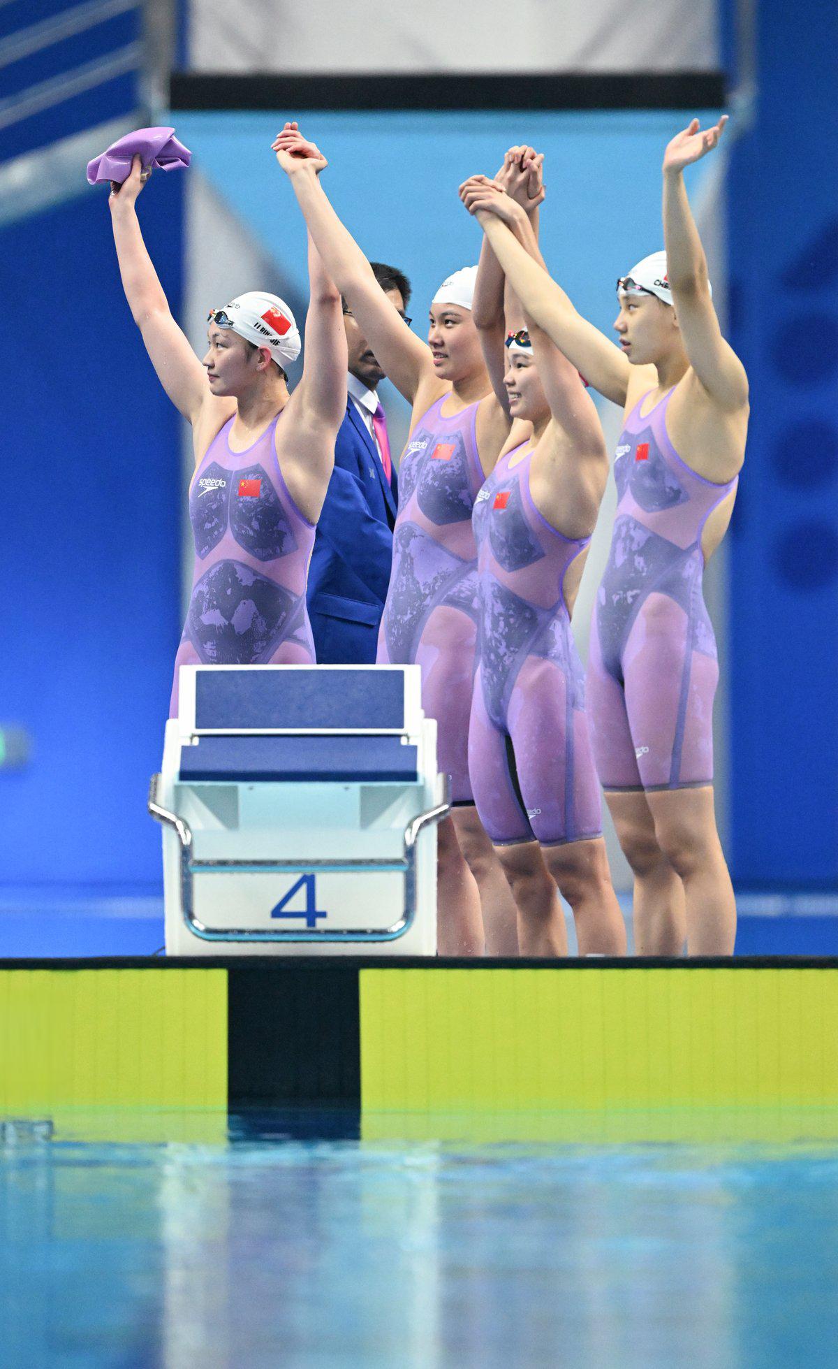 中国队在亚运会上再夺金牌，刷新纪录