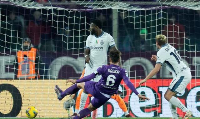 佛罗伦萨连胜告终,被国米击败 佛罗伦萨连胜告终,被国米击败